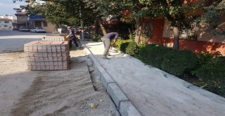 GÜRSU'NUN KALDIRIMLARI YENİLENİYOR