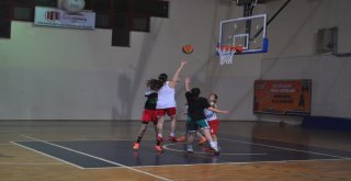 DİNÇ SPOR KADIN BASKETBOL TAKIMI  SES OKULLARI 55 GENÇLİĞİ AĞIRLIYOR