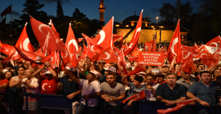 Beşiktaş'ta Milli İrade ve Demokrasi Yürüyüşü!