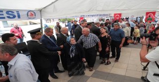 Denizli'de bayramlaşma geleneği değişmedi