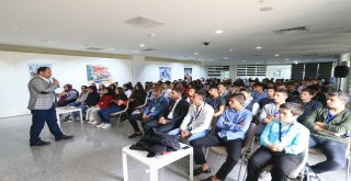 Ümraniye Belediyesi Stajyer Eğitimlerine Devam Ediyor