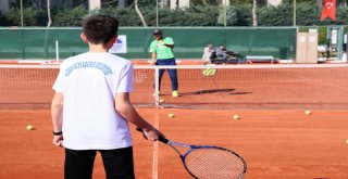 Sarıkeçili Yörük Çocuklar Mersin?de