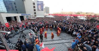 BÜYÜKŞEHİR BİNASI'NDA VATANDAŞLARLA İLK BULUŞMA