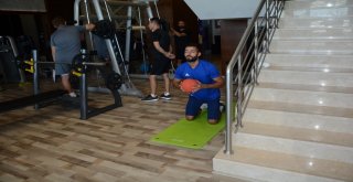 Manisa Büyükşehir Belediyespor Güne Salonda Başladı