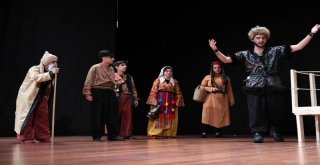 Liseli Tiyatrocular ''Perde'' Dedi