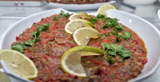 Gurmeler Tarsus Lezzetlerine Hayran Kaldı