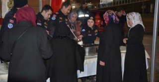 Depremzedelerin yaraları sarılıyor