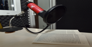 Görme Engelliler İçin Kitap Okuma Odası!