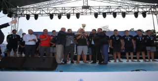 25 ÜLKEDEN BİNLERCE SPORCU İSTANBUL SU SPORLARI FESTİVALİ'NDE BULUŞTU