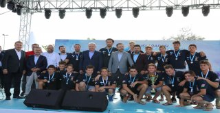 25 ÜLKEDEN BİNLERCE SPORCU İSTANBUL SU SPORLARI FESTİVALİ'NDE BULUŞTU