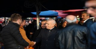 Kol kola girerek sorunların üstesinden geleceğiz