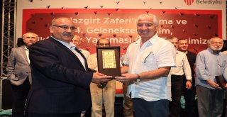 Ümraniye Belediyesi’nin Malazgirt Zaferi’ni Anma ve 14. Geleneksel Resim, Hikaye ve Şiir Yarışmaları Ödül Töreni Yoğun Katılımla Gerçekleşti