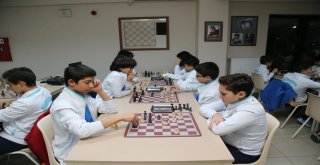Spor tabana yayılıyor