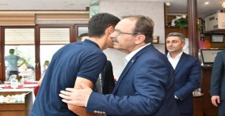 Bizim Babamız Yok. Babam Olsa Ancak Bu Kadar İlgilenirdi
