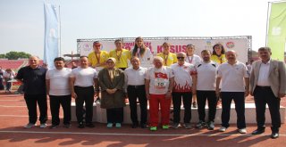 Balıkesir Büyükşehir Belediyesi ve Altıeylül Belediyesinin ev sahipliğinde Uluslararası İsmail Akçay yol koşusunun 10.'su gerçekleştirildi.