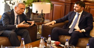 Bakan Kurum'dan Başkan Kocaoğlu'na: 