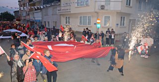 BULUTSUZLUK ÖZLEMİ BARIŞ İÇİN SAHNE ALDI