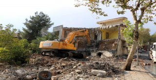 YIKIM ÇALIŞMALARI DİVANLI MAHALLESİ'NDE