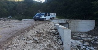 Büyükşehir Belediyesi mahalle yollarını menfezlerle örüyor