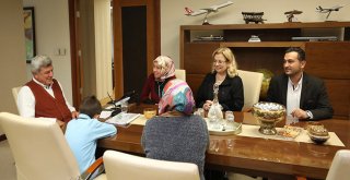 Başkan Karaosmanoğlu, ‘’Kitap sevdalısı bir nesil istiyoruz’’