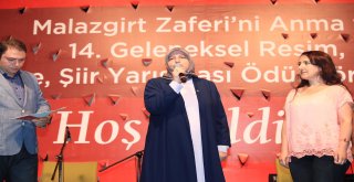 Ümraniye Belediyesi’nin Malazgirt Zaferi’ni Anma ve 14. Geleneksel Resim, Hikaye ve Şiir Yarışmaları Ödül Töreni Yoğun Katılımla Gerçekleşti