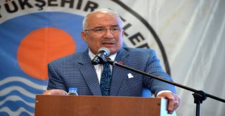 ''Yolsuz ve Susuz Hiç Bir Yerleşim Birimi Kalmayacak''