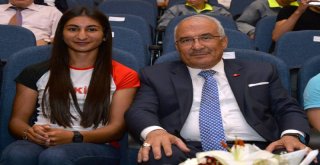 Büyükşehir'den Başarılı Sporculara 664 Bin 950 TL Ödül