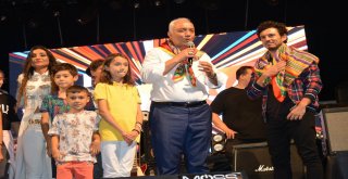 Orhaneli'de Yıldızlar Geçidi