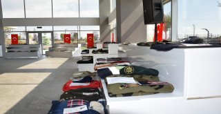 Balıkesir Büyükşehir Belediyesi tarafından organize edilen 11. Şehit Emanetleri Sergisi açılışı düzenlenen törenle gerçekleştirildi. Şehitlerimizin ailelerinin de katıldığı sergide gözyaşları sel olur
