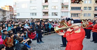 MUDANYA BANDOSU ÖĞRENCİLERLE BULUŞUYOR
