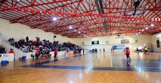 DİNÇSPOR’UN SULTANLARI BANDIRMA’YA GEÇİT VERMEDİ