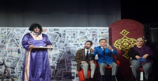 “MEMURİN FASLI” MUDANYALILAR İÇİN SAHNELENDİ