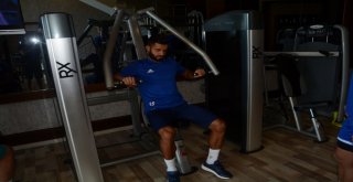 Manisa Büyükşehir Belediyespor Güne Salonda Başladı