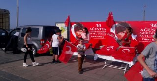 Büyükşehir Belediyesi'nden Samsunlulara Türk Bayrağı Hediyesi