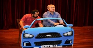 İşitme Engellilerin Sessiz Çığlıkları Tiyatro?da