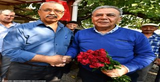 “Siyaset menfaat için yapılmaz”