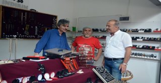 GÜZELYALI MİNİ ÇARŞILARI TÖRENLE HİZMETE AÇILDI