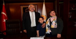 Miniklerin 23 Nisan ve makam coşkusu