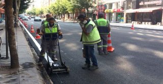 KENT MERKEZİNDE ASFALT ÇALIŞMALARI HIZ KESMİYOR