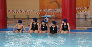 Sarıkeçili Yörük Çocuklar Mersin?de