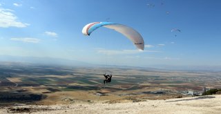 PARAŞÜTÇÜLERİN GÖZDESİ: KARDELEN TEPESİ