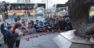 1 Mayıs Emek ve Dayanışma Günü Kutlu Olsun!