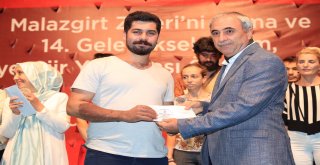 Ümraniye Belediyesi’nin Malazgirt Zaferi’ni Anma ve 14. Geleneksel Resim, Hikaye ve Şiir Yarışmaları Ödül Töreni Yoğun Katılımla Gerçekleşti