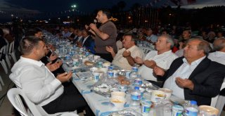 Uçsuz Bucaksız İftar Sofraları Erdemli'de Kuruldu