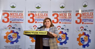 Meslek Tiyatroları’nda Ödüller Sahiplerini Buldu