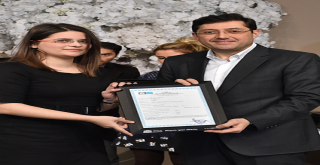 Başkan, Çalışma Ruhsatlarını Teslim Etti!