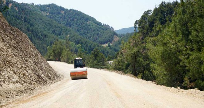 Andırın – Merkez Ulaşımını 20 Kilometre Kısaltacak Yol Tamamlanıyor
