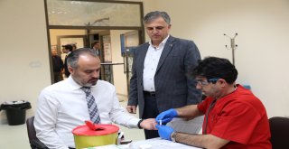 Büyükşehir'den Kızılay'a anlamlı destek