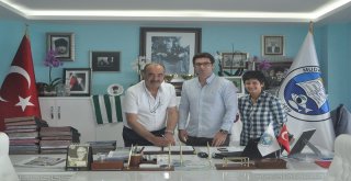 BAŞKAN TÜRKYILMAZ, BASKETBOL ANTRENÖRÜ FAHRİ GÜLER İLE SÖZLEŞME İMZALADI