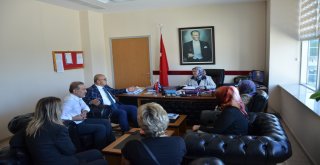 BAŞKAN SARGIN HASTALARLA TEK TEK İLGİLENDİ